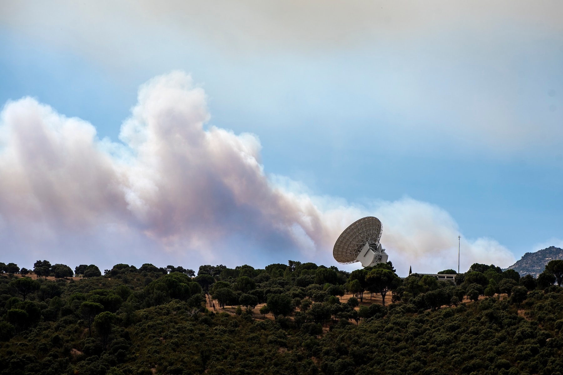 Wildfire forces evacuation of NASA's Deep Space Network complex in Spain