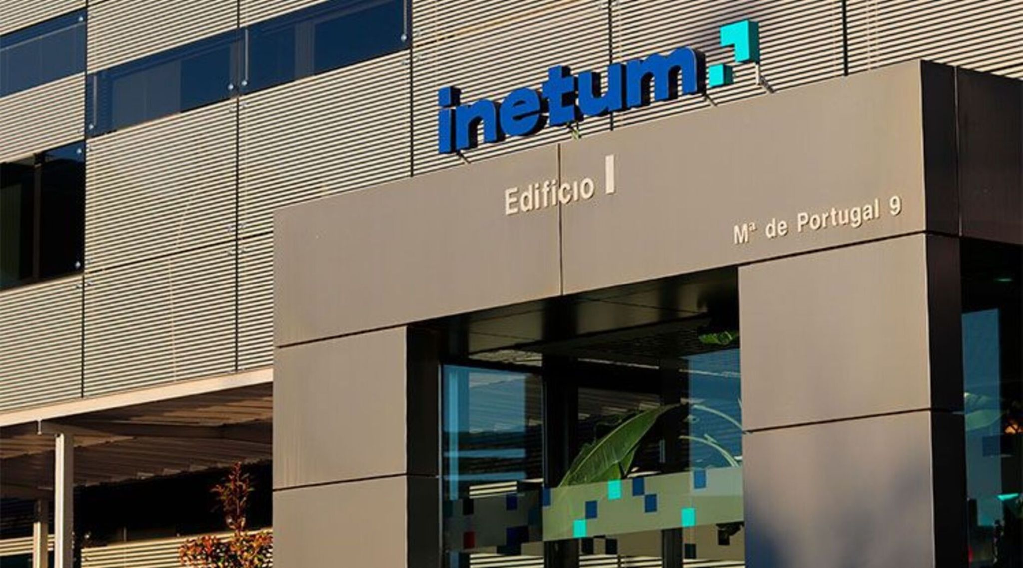 Bain explora la venta del negocio de Inetum en España y Latinoamérica
