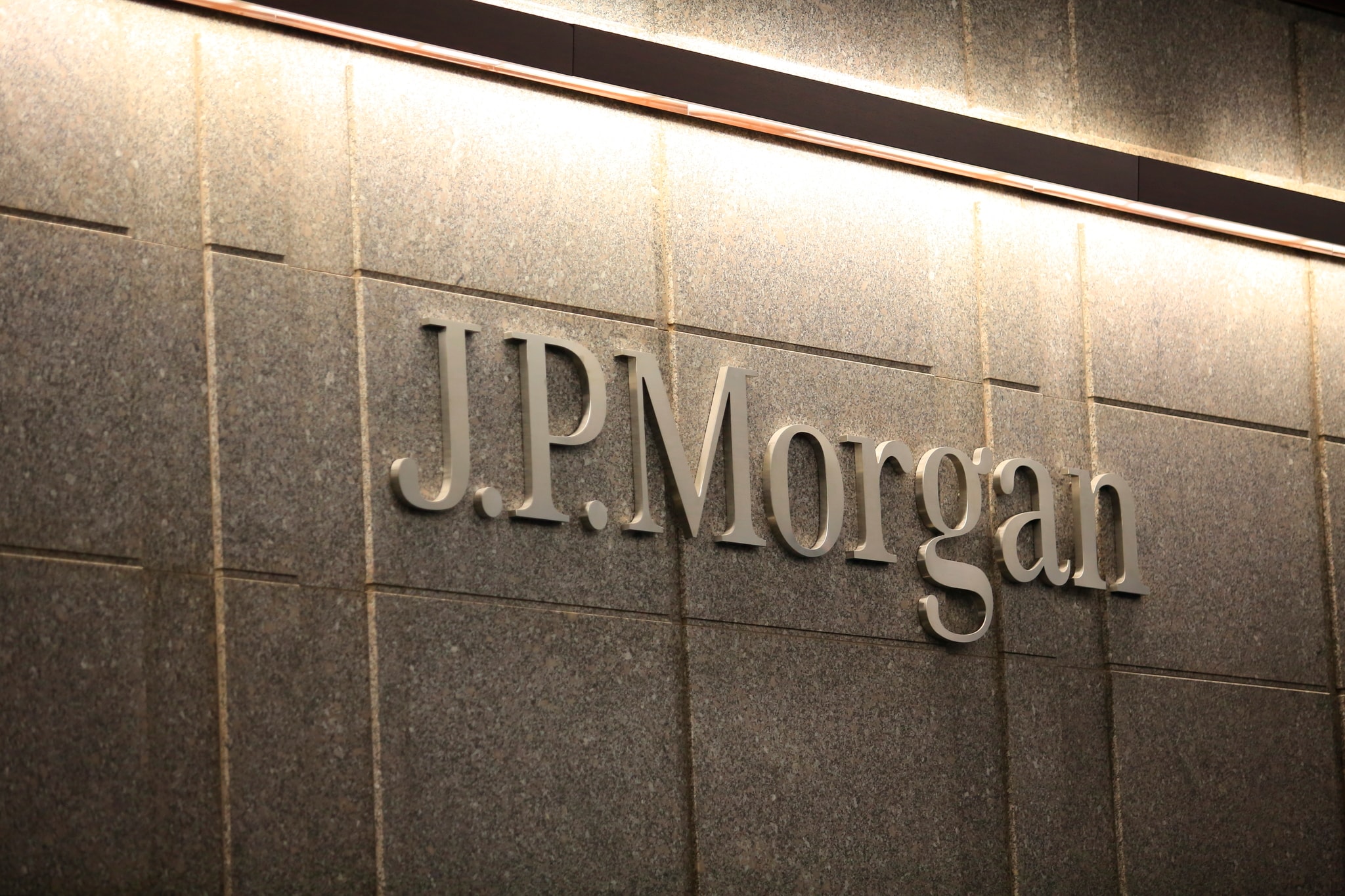 Cómo JPMorgan volvió a verse envuelto en otra tormenta futbolística