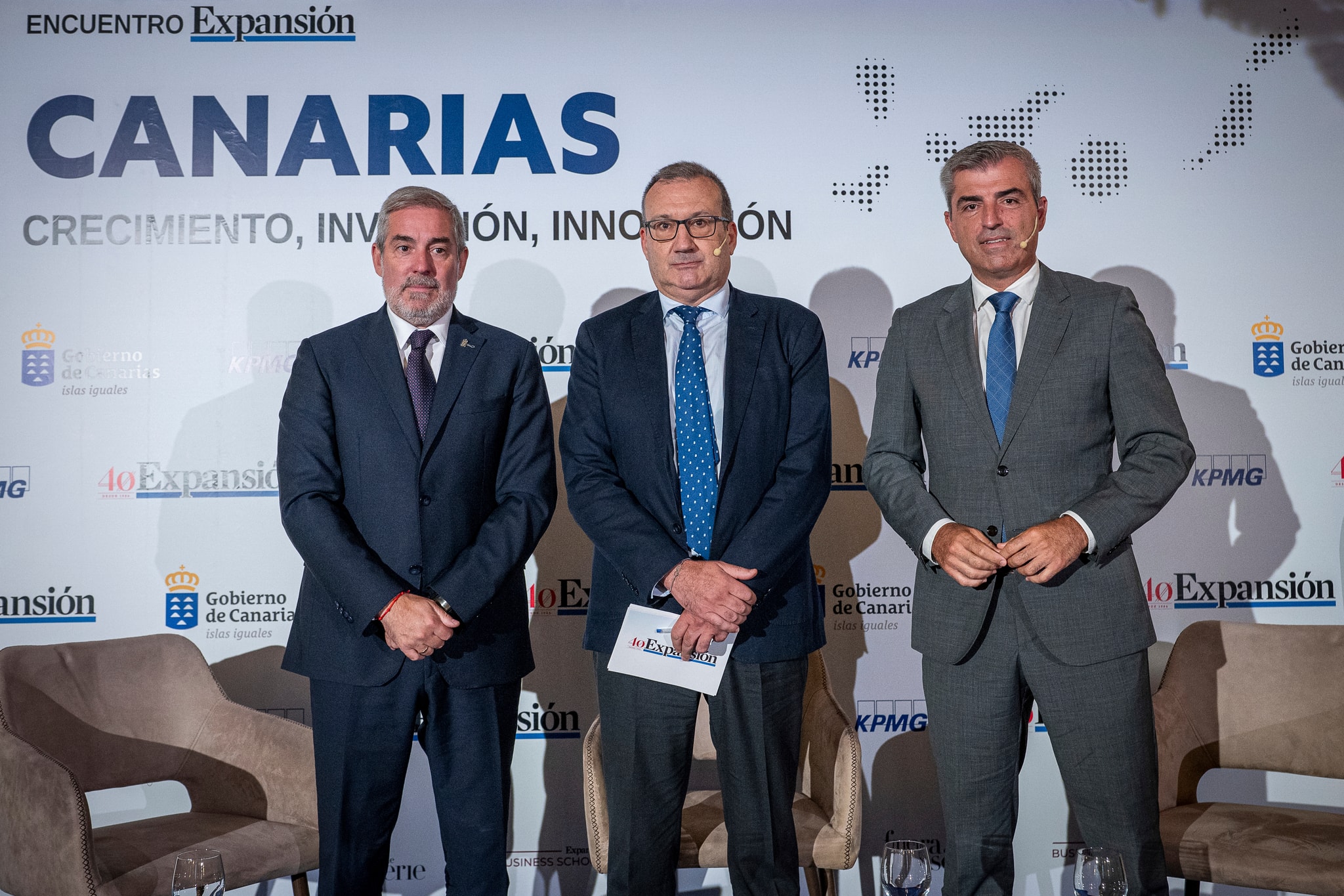Clavijo y Domínguez denuncian la falta de política migratoria del Gobierno, que ha dejado "tiradas" a Ceuta y Canarias