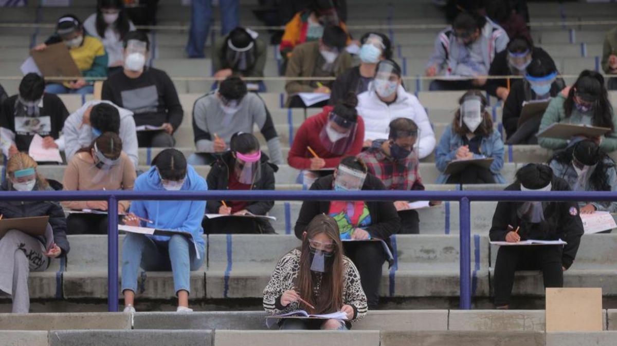 El escándalo por los buenos resultados en las pruebas de admisión de la UNAM, la universidad más grande de América Latina