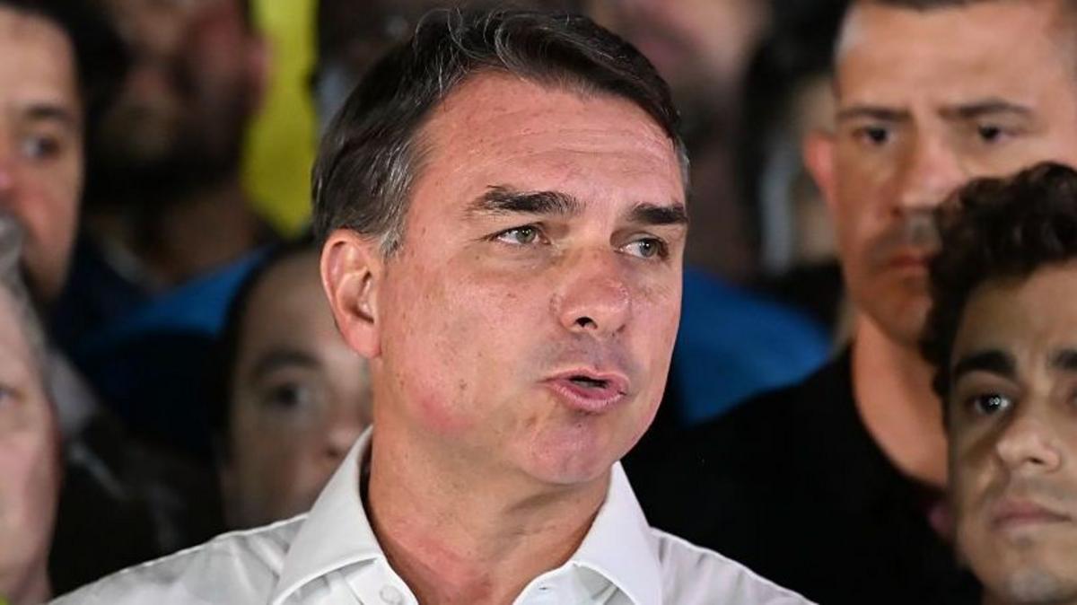 Cuáles son los casos que tiene pendientes Flávio Bolsonaro con la justicia de Brasil