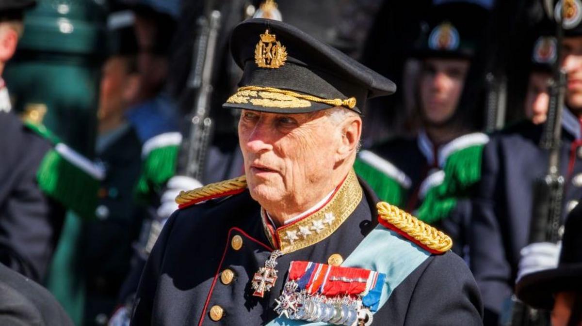 Muere a los 89 años Harald de Noruega, el rey que se casó con una plebeya y reformó la monarquía de su país