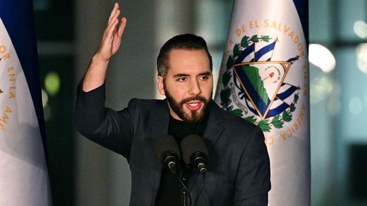 Qué pasó con el experimento de Bukele de convertir a El Salvador en el "país del bitcoin"