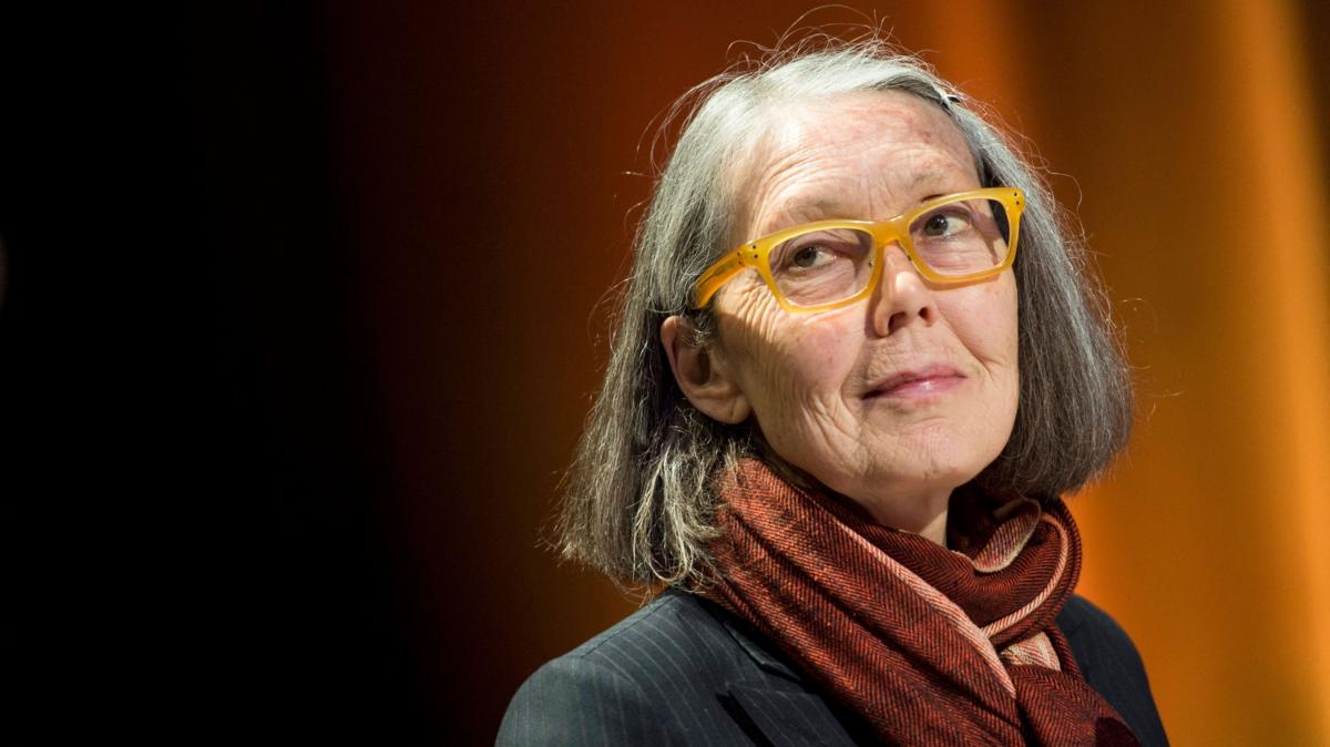 Quién es Anne Carson, la poeta canadiense que obtuvo el Nobel de Literatura 2026 "por su obra audaz e inventiva"