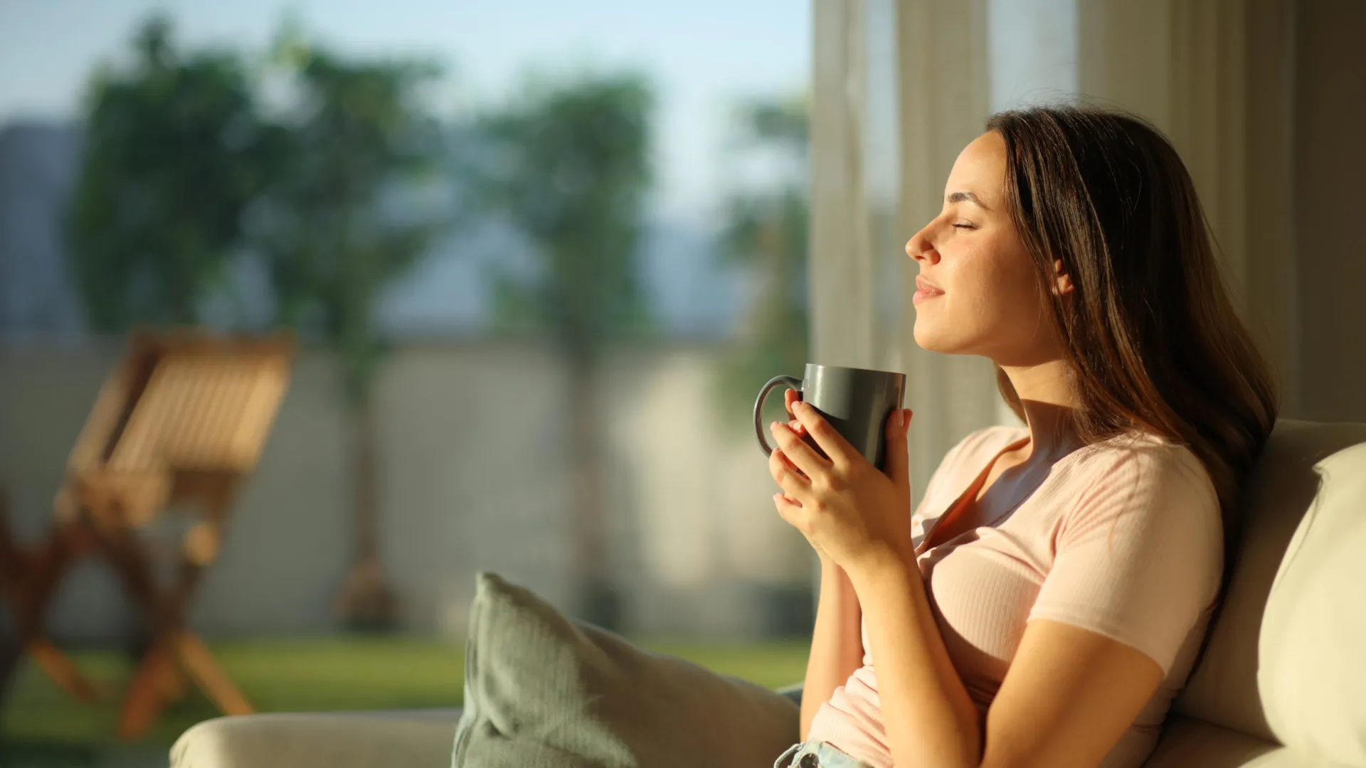 Scientists just discovered what coffee really does to your gut and brain
