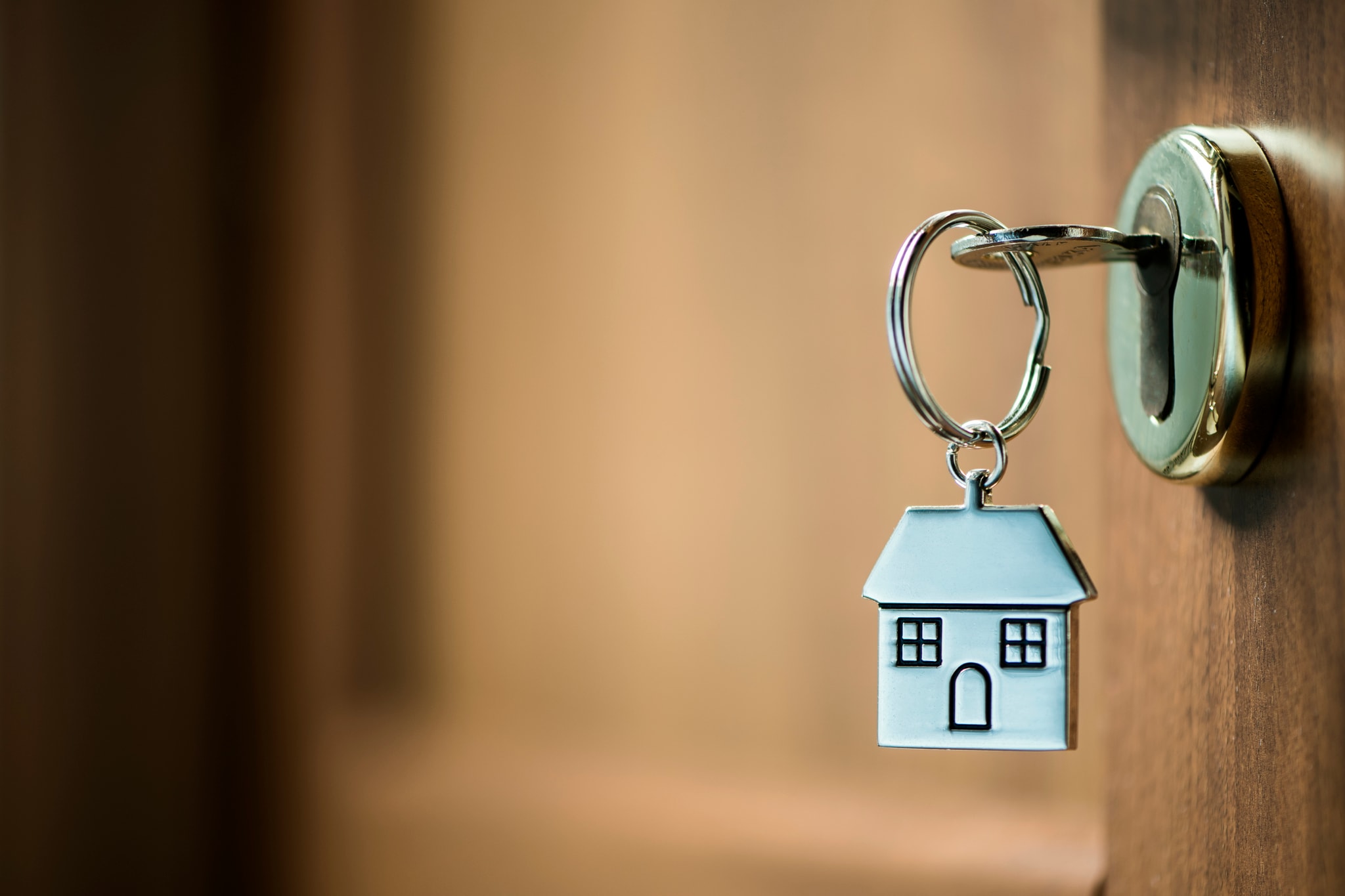 El casero puede evitar la prórroga del contrato si necesita la vivienda, aunque no lo ponga en el contrato