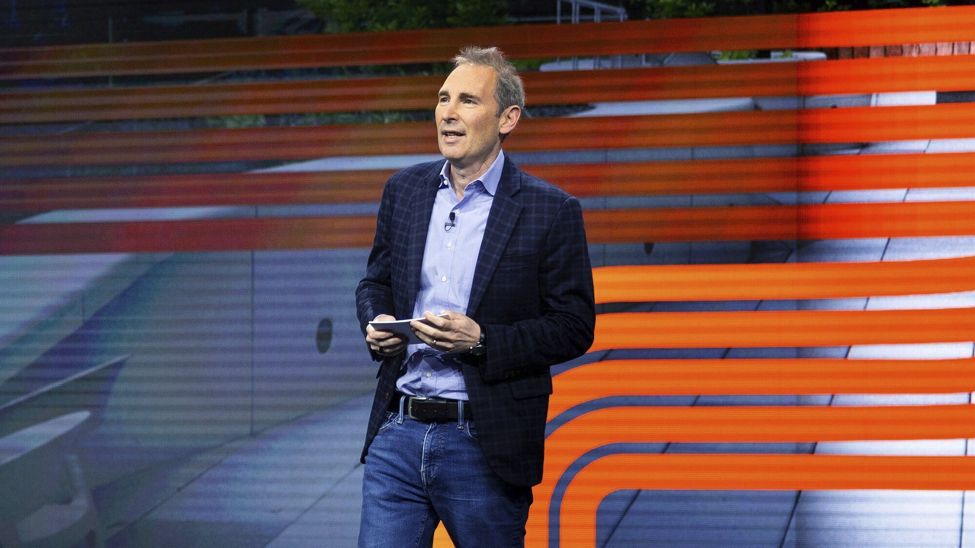 Amazon triplica beneficios, superando las expectativas del mercado, a lomos de la IA