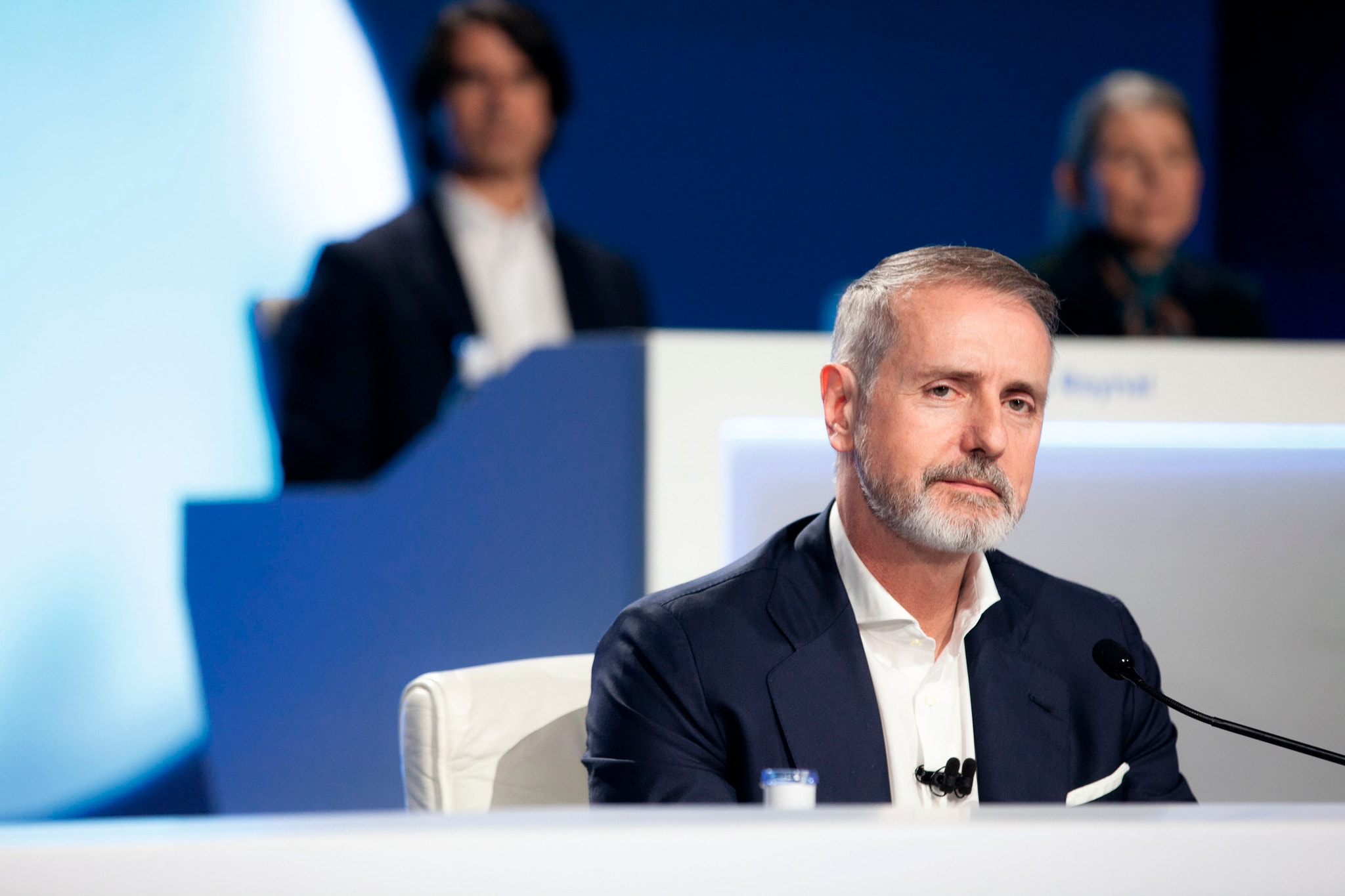 Telefónica, Orange, Vodafone y otras 'telecos' denuncian que el veto a Huawei costará hasta 64.000 millones