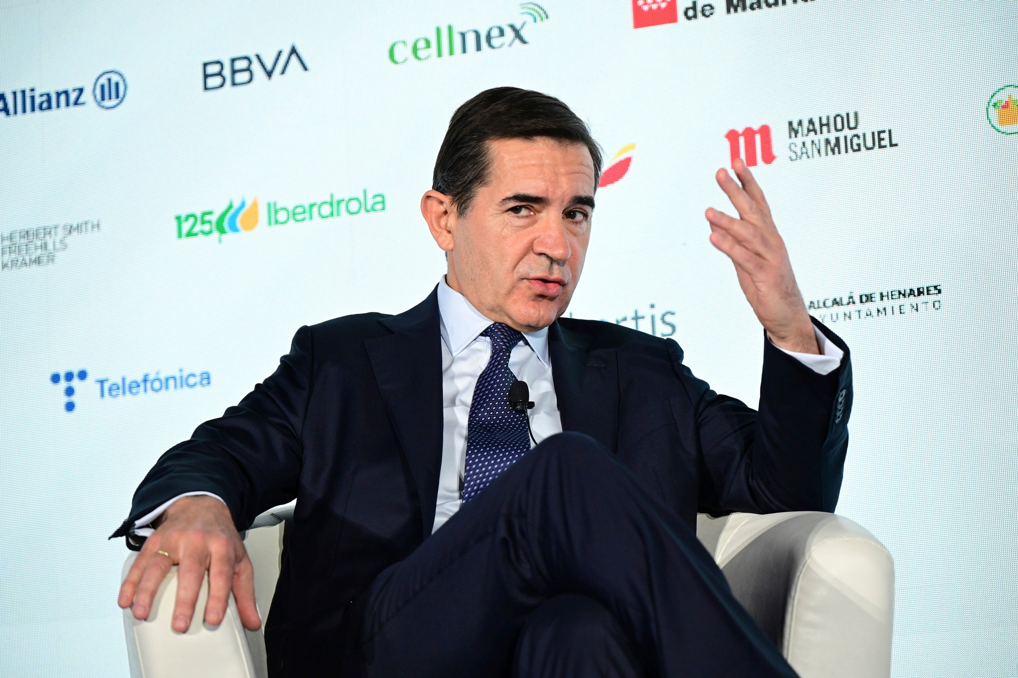 BBVA busca 13.000 millones para financiar el crecimiento del crédito