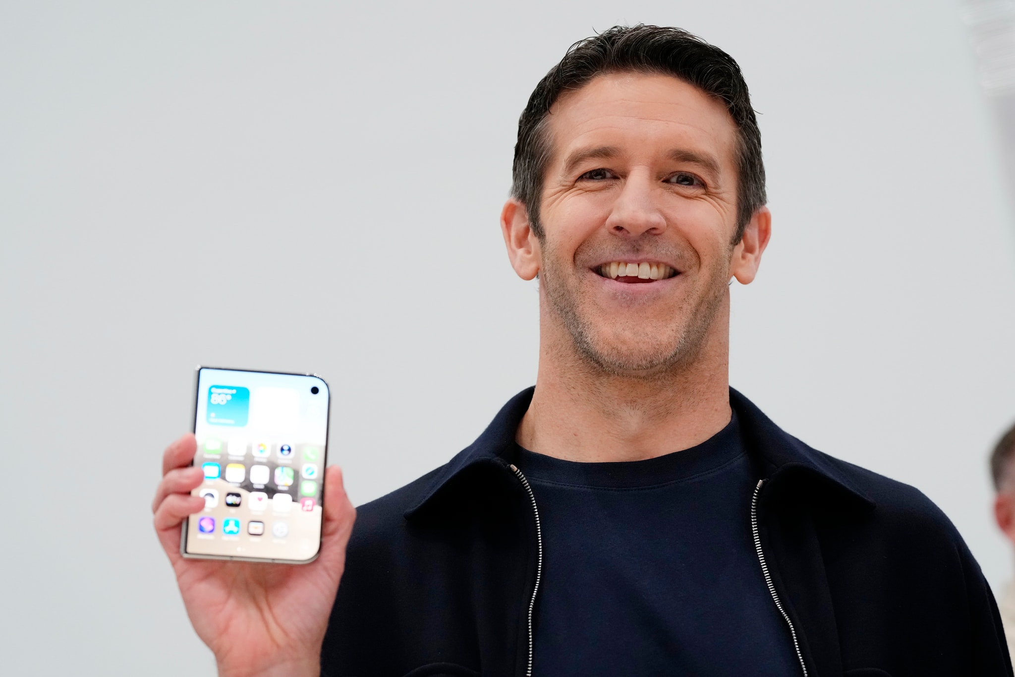 Apple lleva el iPhone a una escala inédita de precios: hasta 3.839 euros