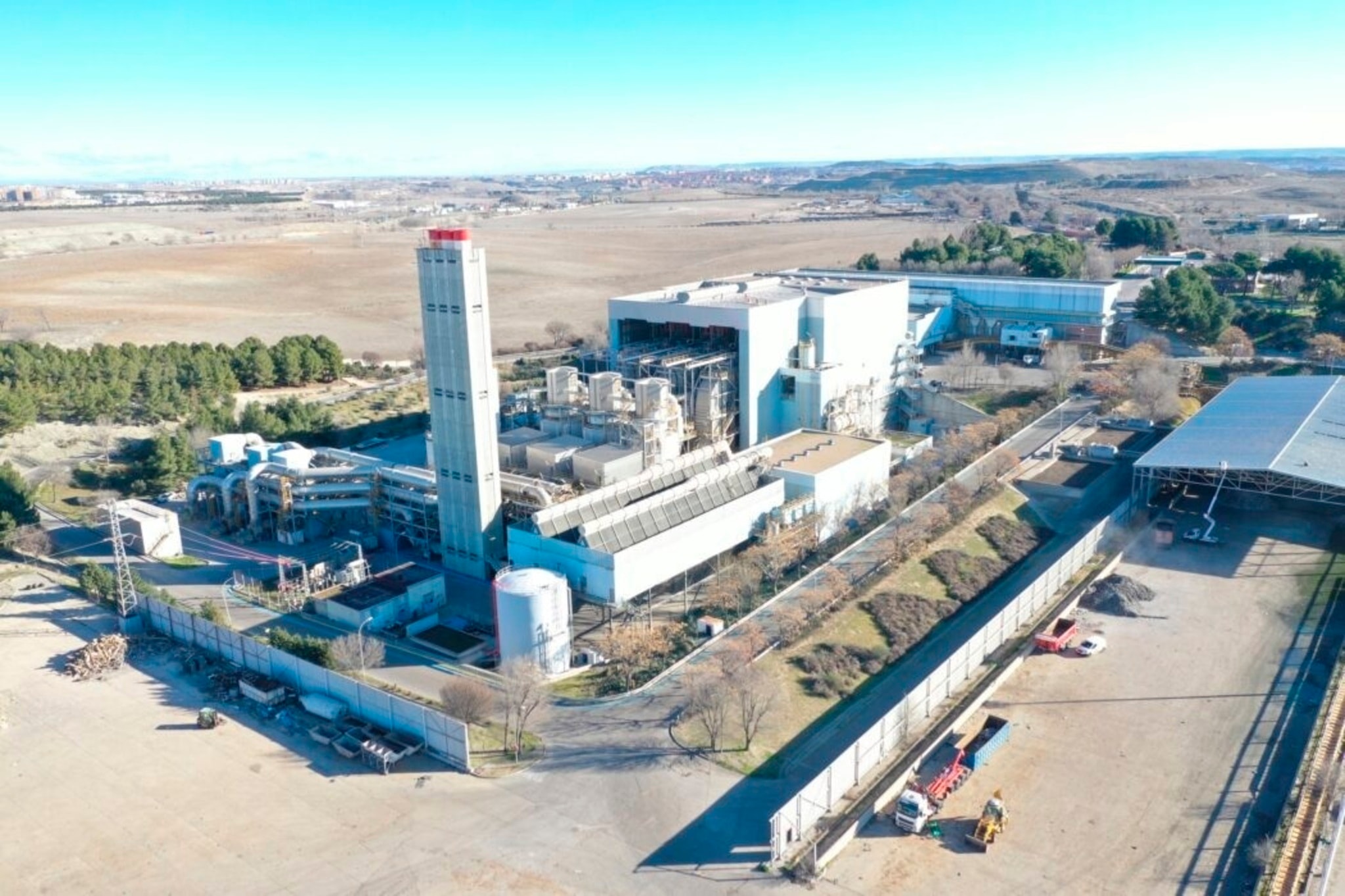 FCC, Urbaser y Prezero se lanzan a por las plantas de residuos de Madrid
