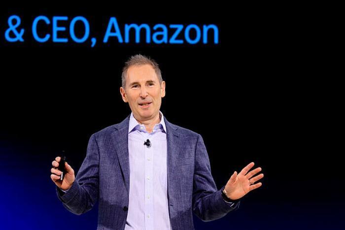 Amazon duplica beneficios hasta septiembre pero decepciona en el tercer trimestre