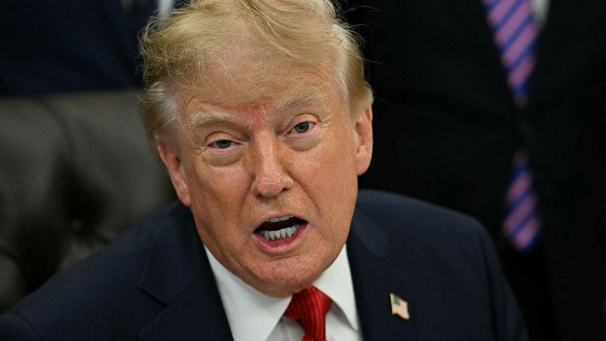 Donald Trump says he is banning CNN and Politico from White House