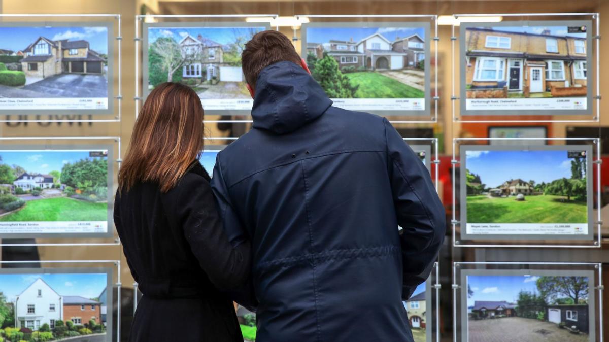 Earnings limit of up to £140K for first-time buyers loan scheme