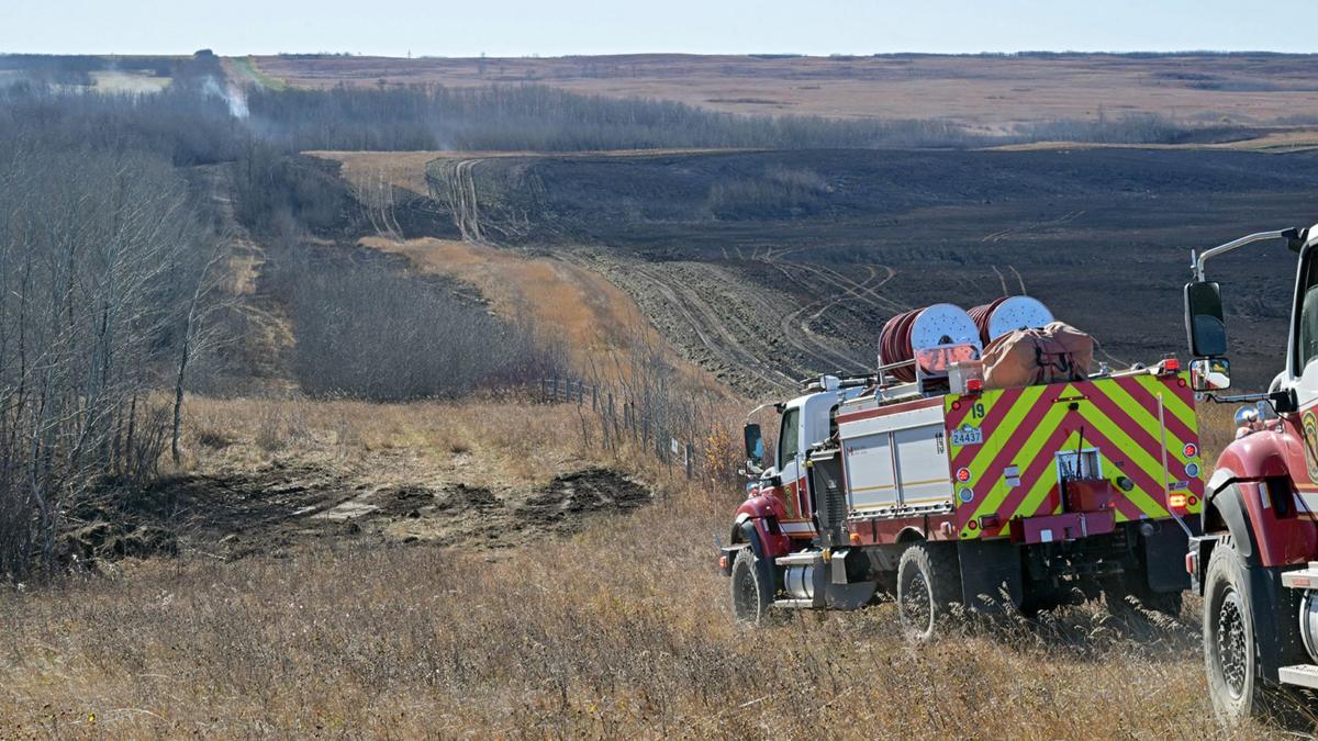 Deadly fire at Canada military base moved a kilometre 'in 30 to 60 seconds'