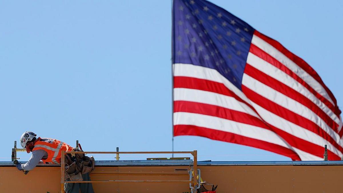US jobs market sees sharp slowdown ahead of midterm elections