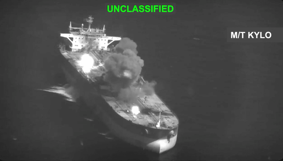 US hits three Iranian oil tankers after saying its warships were targeted