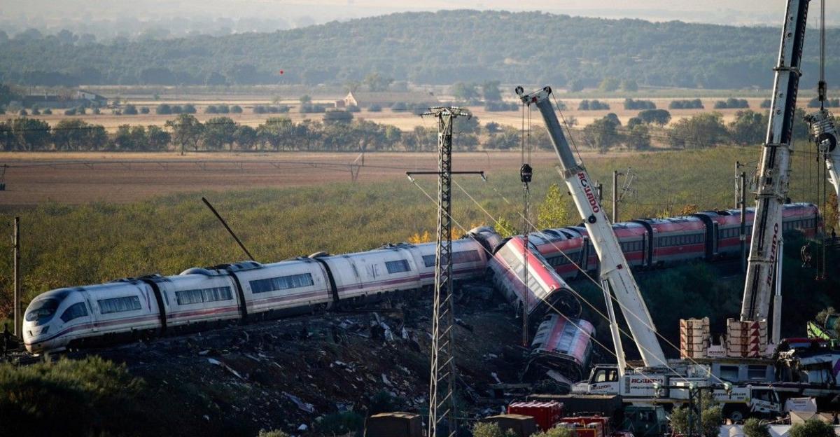 Spain train disaster clouds Sánchez chances of re-election