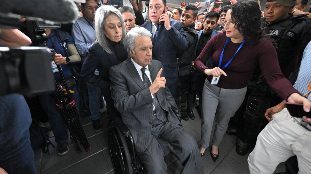 Former Ecuadorian president imprisoned for corruption