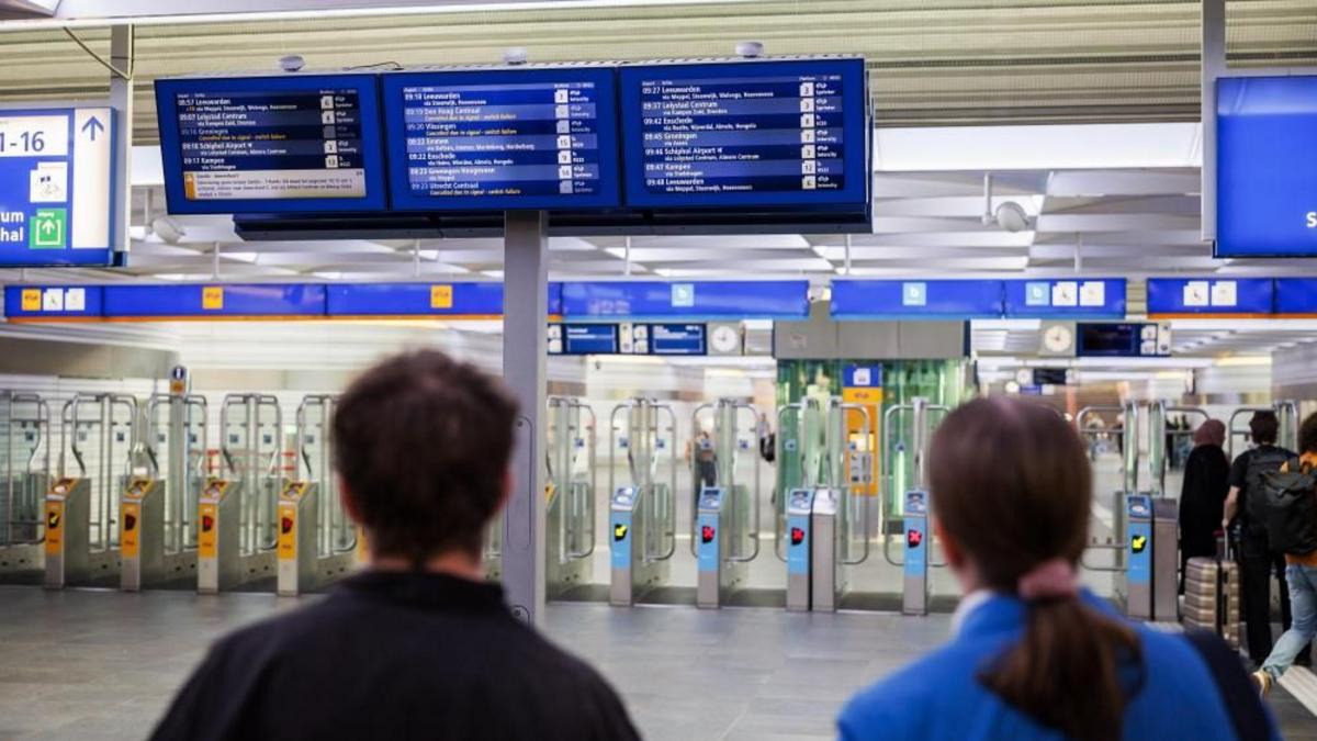 Suspected sabotage causes major Netherlands rail disruption