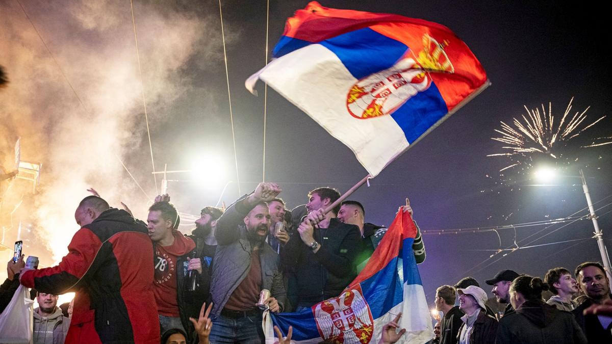 Celebrations in Serbia after veteran ruler Vučić loses election to student-led protest movement