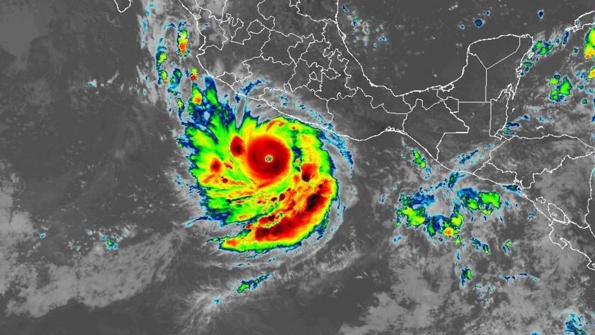 El huracán Polo alcanza la categoría 5 en tiempo récord y amenaza las costas de México
