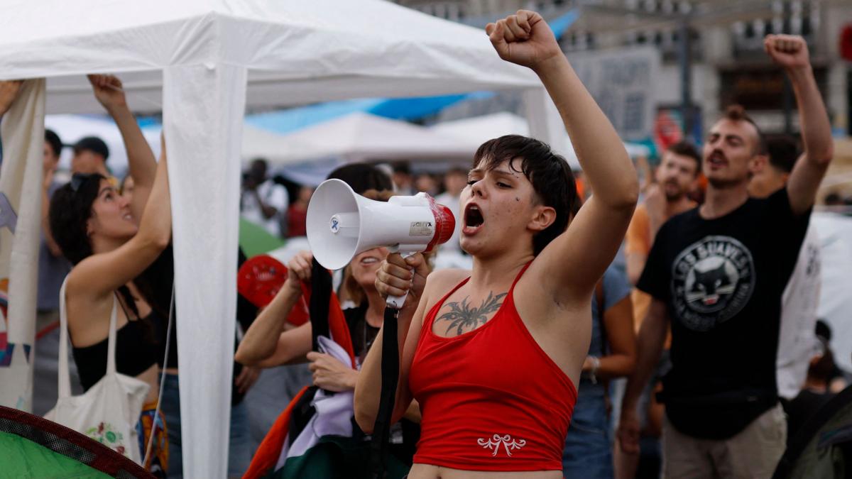 Las masivas protestas en Madrid contra la crisis de vivienda detonadas por el desalojo de la anciana Maricarmen