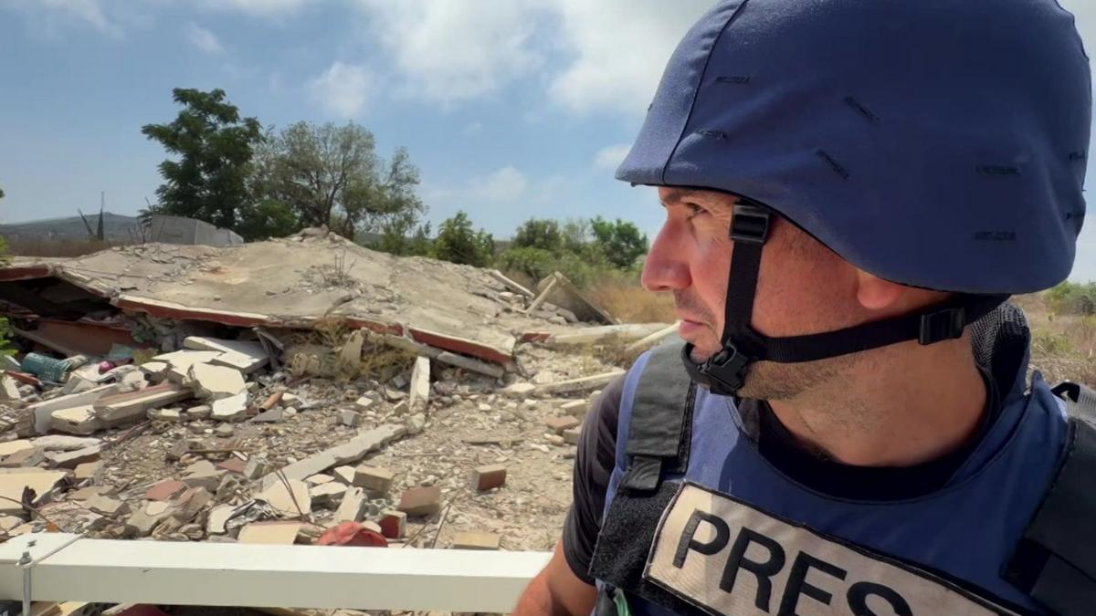 La BBC viaja al interior del Líbano ocupado por Israel, donde los ataques y demoliciones siguen a pesar del alto al fuego
