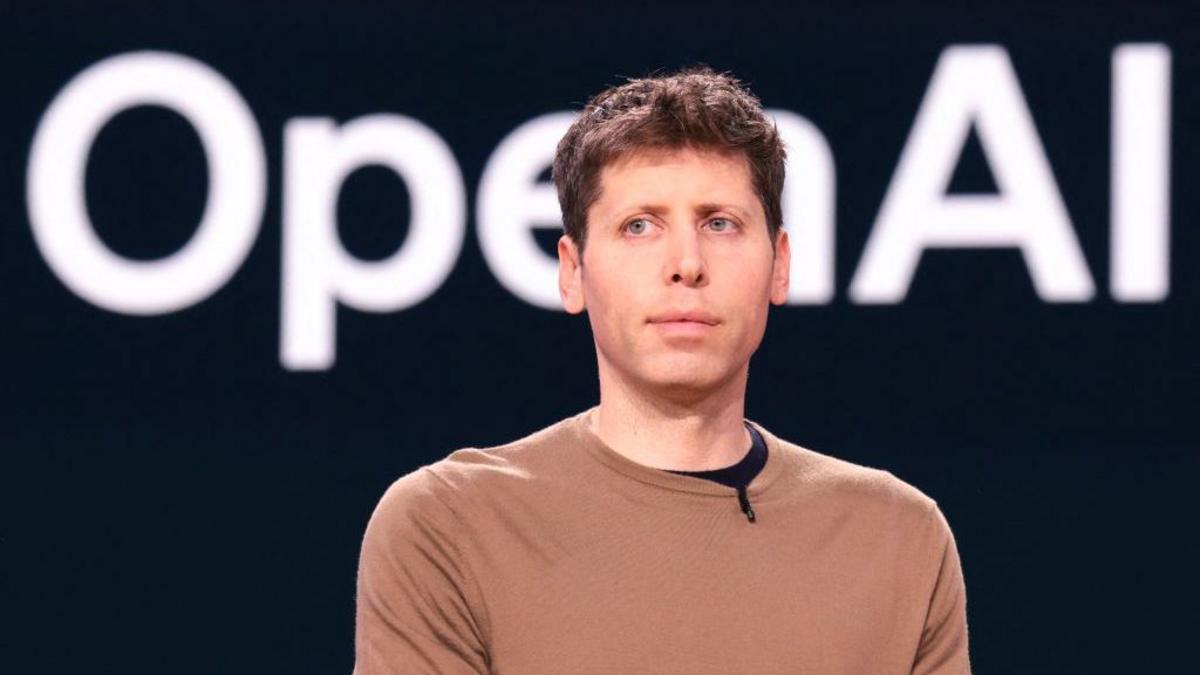 Por qué el jefe de OpenAI pide que confiemos en la empresas de IA a pesar de que el mundo "tiene razón en sentir miedo"