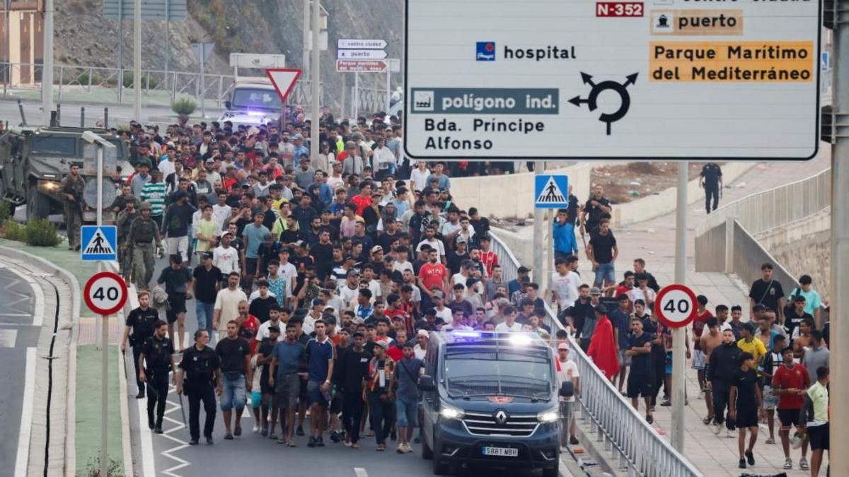 España tacha de "egoísta" la respuesta de algunos países de la UE y pide unidad ante la crisis migratoria en Ceuta