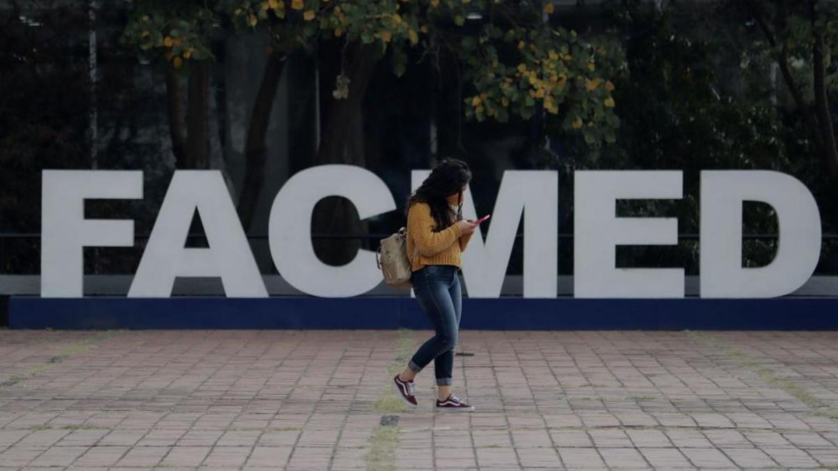 "El escándalo de los exámenes de la UNAM es una oportunidad para abandonar la escuela tradicional basada en la memoria"