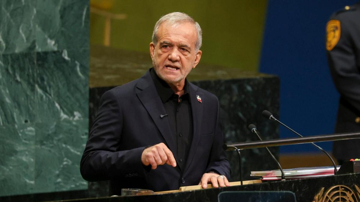 El presidente de Irán le dice a Trump que su país nunca se "arrodillará"